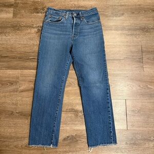 Levi’s 501 Button Fly Cropped Raw Hem Jeans Size 26